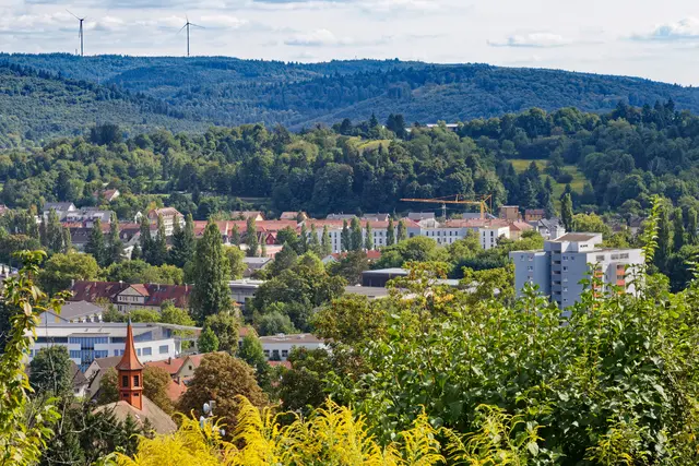 Blick vom Lahrer Schutterlindenberg in Richtung Mauerfeld